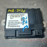 Load image into Gallery viewer, 2015-2020 MERCEDES-BENZ S300 W222 FUEL PUMP CONTROL MODULE A000 9002414 OEM