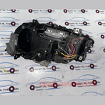قم بتحميل الصورة إلى عارض الصور، مصباح أمامي BMW F02 LED متكيف 750i موديل 2015، مقود يمين، منتج أصلي مستعمل