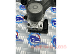 Load image into Gallery viewer, BMW 7 SERIES G11 G12 RHD / HYDRAULIC ABS PUMP BRAKE SYSTEM UNIT - 6889214