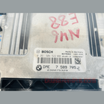 Load image into Gallery viewer, BMW N46 E88 ENGINE UNIT ECU SET 7589705 Genuine Product used