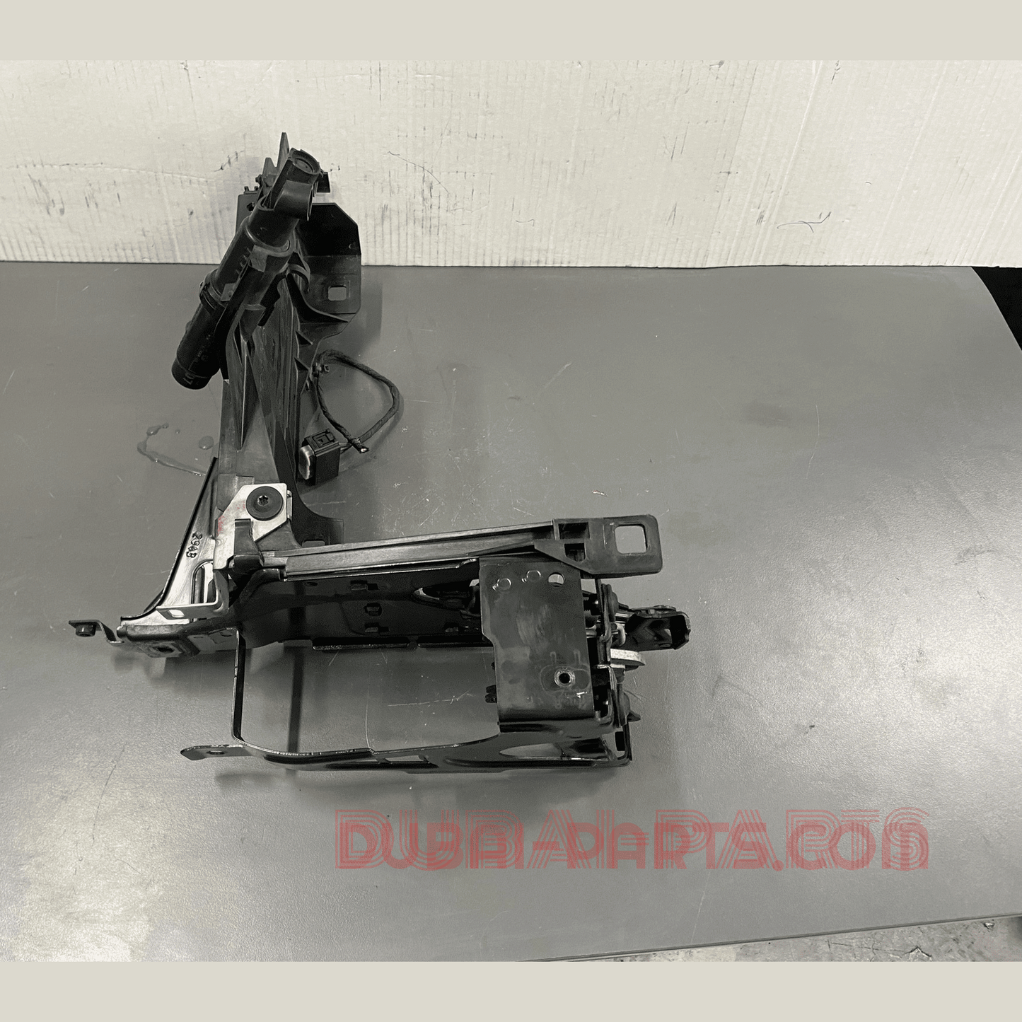 BMW F10 F11 Scheinwerferhalterung rechts 7183762 Gebrauchtprodukt
