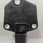 Load image into Gallery viewer, BMW N63B44B E70 E71 Engine Oil Level Sensor 8608780 Genuine Used