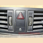 Bild in die Galerieansicht laden, Mercedes-Benz E-Klasse W207 W204 (2010–2012) – Mittlere Lüftungsdüse vorne (Heizung/Klimaanlage) A207 830 00 54, Farbe: Schwarz