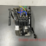 Load image into Gallery viewer, BMW 7 Series G12 Air Suspension Pump Compressor Complete 6884682 Used OEM Product