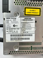 Load image into Gallery viewer, BMW E90 E91 E92 E93 325xi 335xi 330xi 328xi 323i Radio CD Player 6975013 OEM
