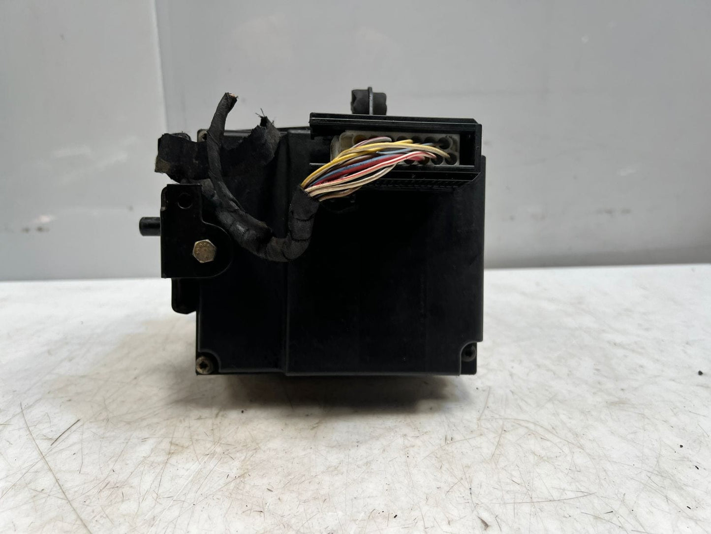1997-2000 BMW 528i 5 Series E39 Abs Brake Pump Module 0265217000 1090910 OEM