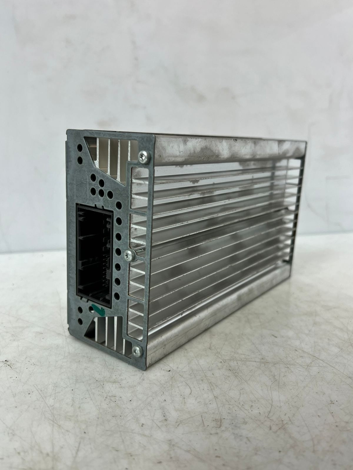 2011-2013 GENUINE BMW 535i F10 5-Series Hi-Fi Radio Amplifier 9239388 OEM