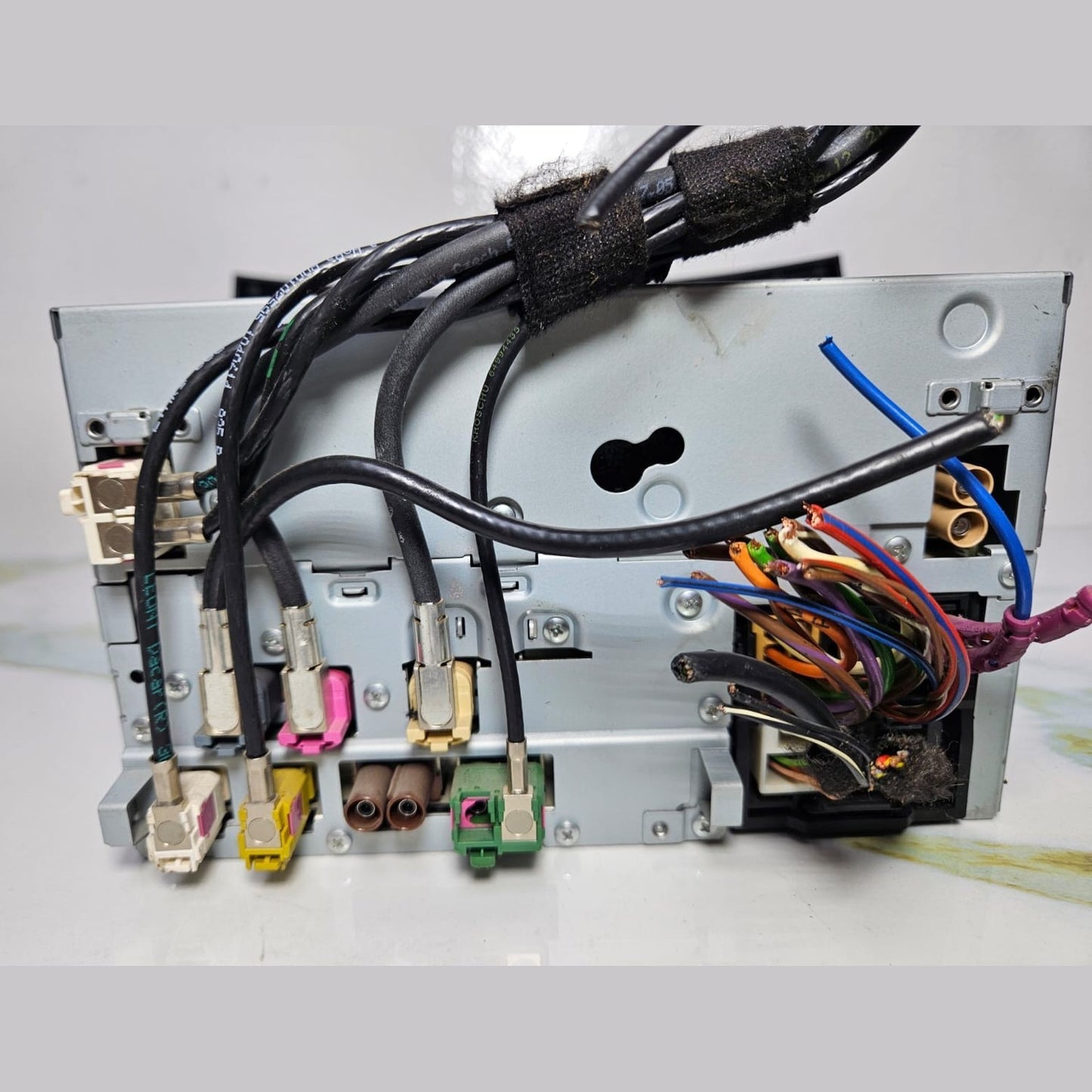 2012–2014 Mercedes-Benz W212 E-Class Hybrid Head Unit CD Player A212 9005327 OEM