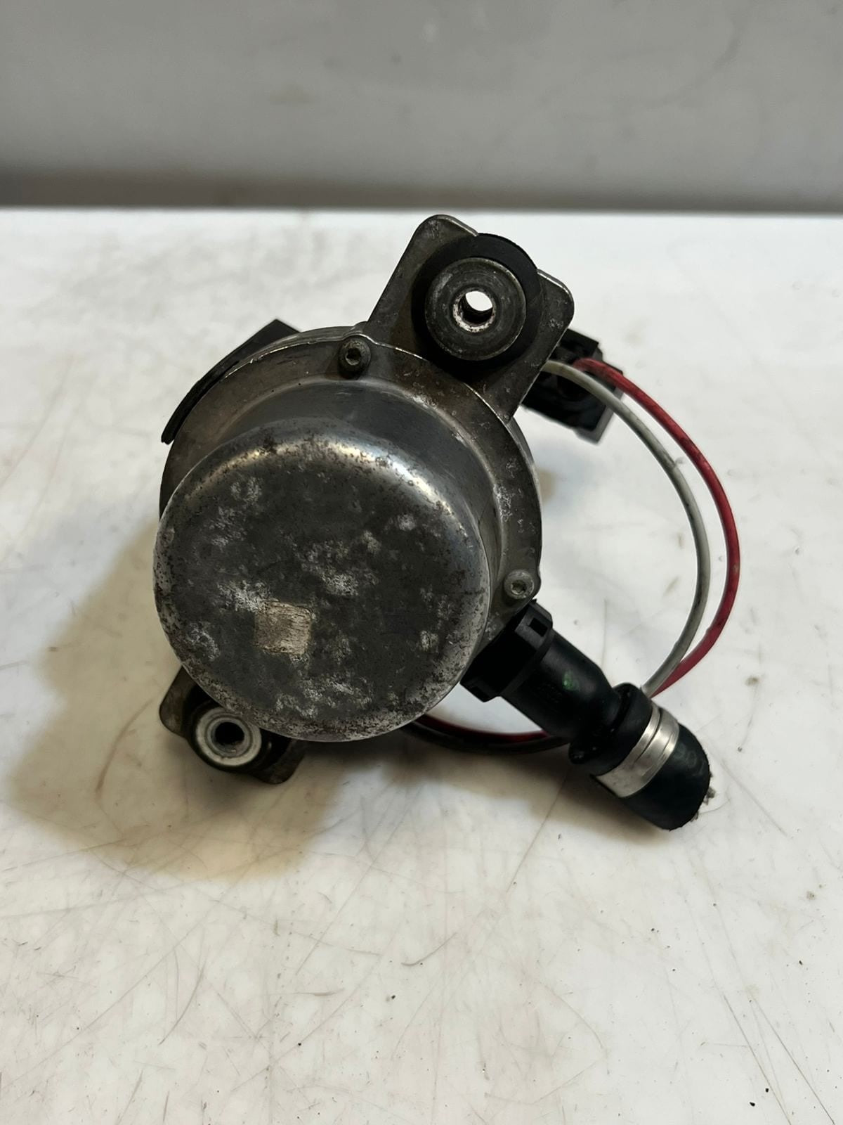 2006-2010 BMW M6 E63 E64 E60 M5 Brake BOOSTER Vacuum Pump 6769029 OEM