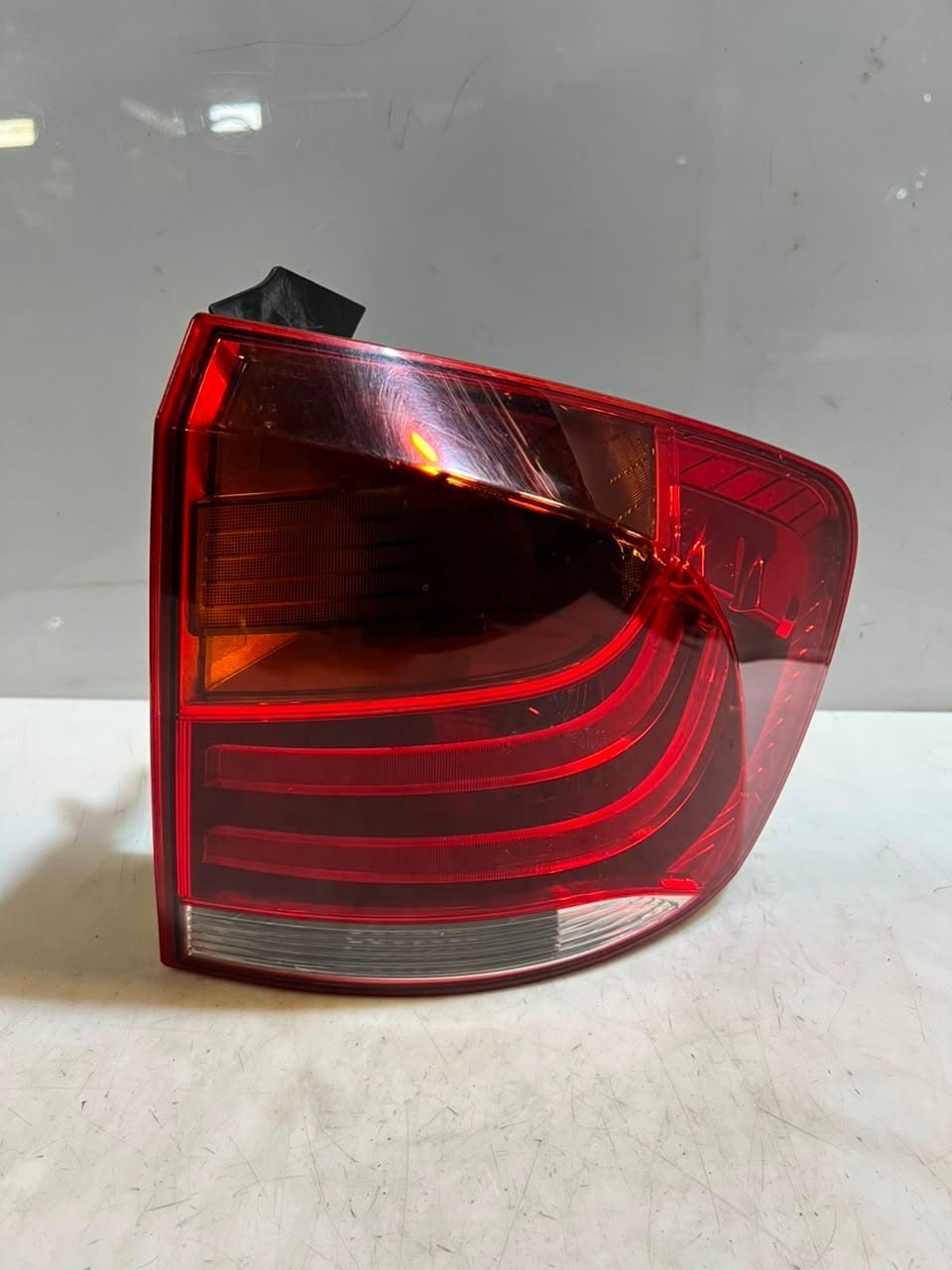 2012-2014 BMW X1 E84 Tail Light Assembly RIGHT SIDE BACK LIGHT 2990110 ECE