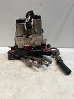 Load image into Gallery viewer, 2008-2013 BMW 750i 7' F10 F11 F01 F02 F03 F04 Dynamic Drive Valve Block 6775258