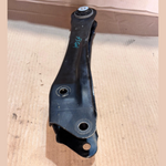 قم بتحميل الصورة إلى عارض الصور، BMW OEM X3 G01 X4 G02 REAR ROLL OVER STRUT WITH RUBBER MOUNT 3330 -6871020