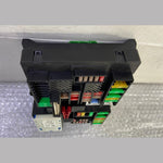 قم بتحميل الصورة إلى عارض الصور، OEM BMW 740 750 G11 G12 REAR POWER DISTRIBUTION FUSE RELAY BOX MODULE 9377503