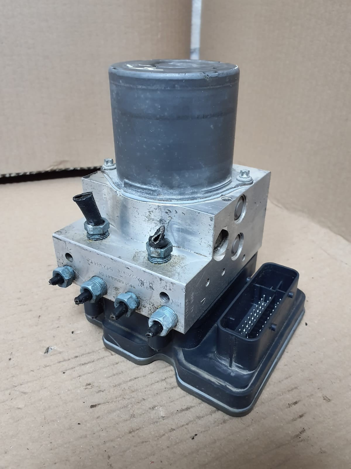 BMW X5 F15 X6 F16 M F85 ABS DSC/DXC9 BRAKE PUMP Control Module 6864798 OEM