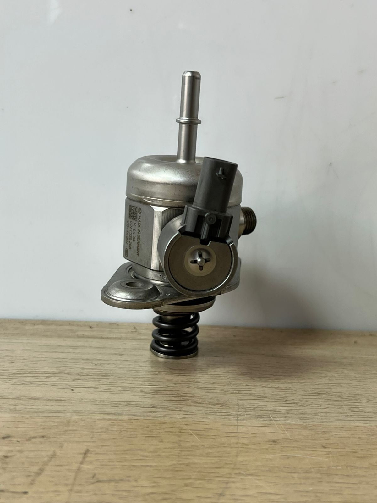2015 BMW 118i High Pressure Fuel Pump 8605103 F20 F30 118i 116i N13B16A