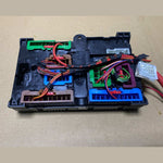 Bild in die Galerieansicht laden, 2018-2022 BMW 330i Fuse Box 8715718 330i G20