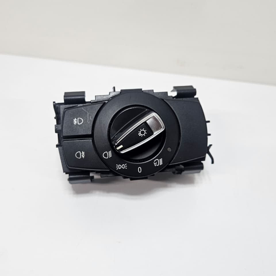 OEM BMW E90 E91 E92 E82 E84 E88 Xenon Headlight Light Control Switch 9169404
