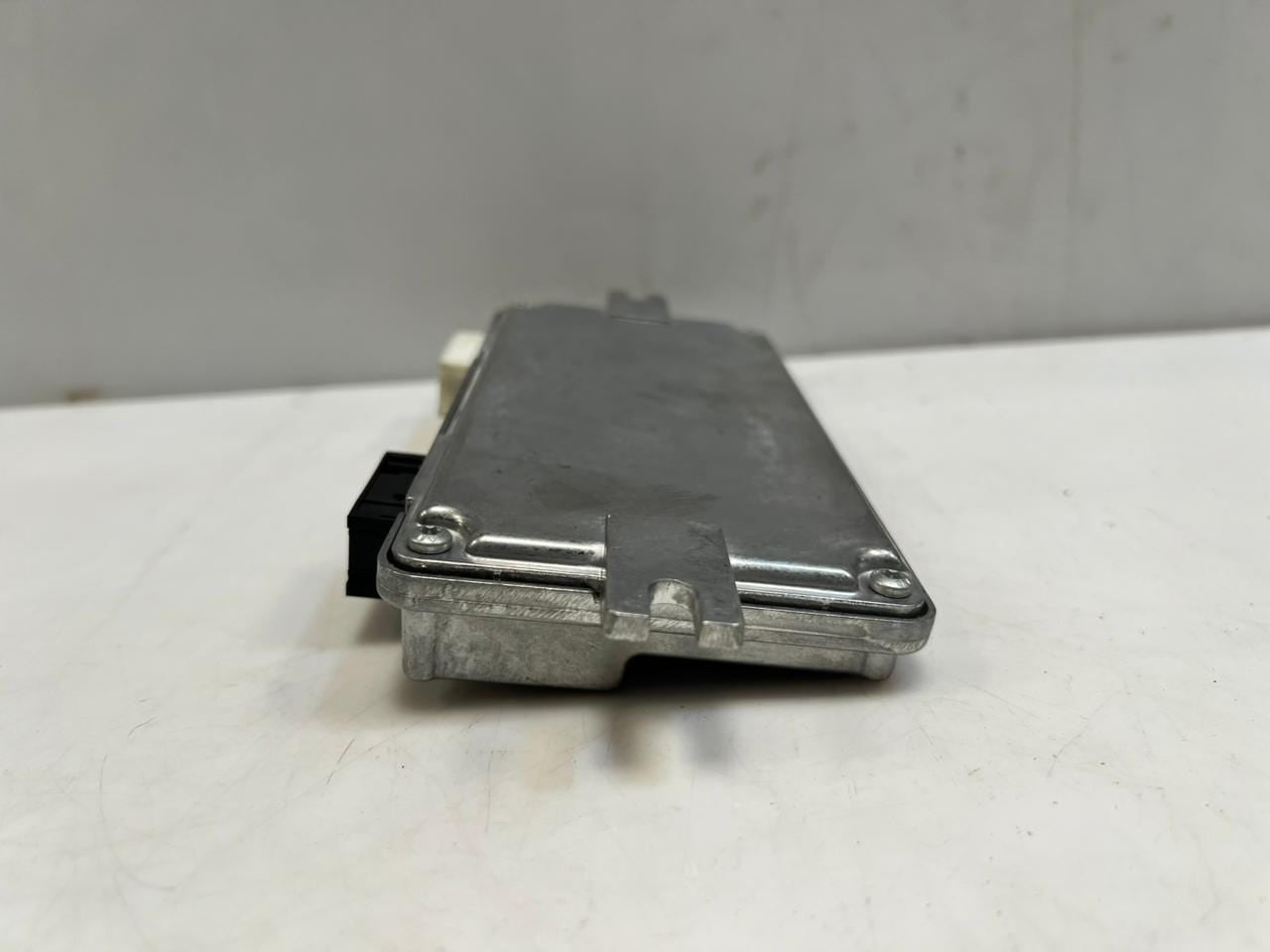 2016-2019 BMW 740i 750i G11 G12 Surround View Camera Control Module 6826322