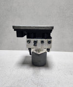 Bild in die Galerieansicht laden, 2016-2019 BMW 750i xDrive Abs Pump Module 5A01941 G30 G31 G32 G11 G12 G01 G02
