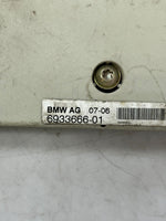 Load image into Gallery viewer, BMW 7 Series E65 E66 radio signal Antenna Amplifier Diversity 6933666 OEM