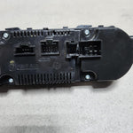 Bild in die Galerieansicht laden, 2015 Mercedes-Benz CLA180 Climate Control Panel A2469000715