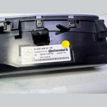 Bild in die Galerieansicht laden, 2015-2020 Mercedes-Benz C300 Climate Control Panel A2059058105 W205 C-Class