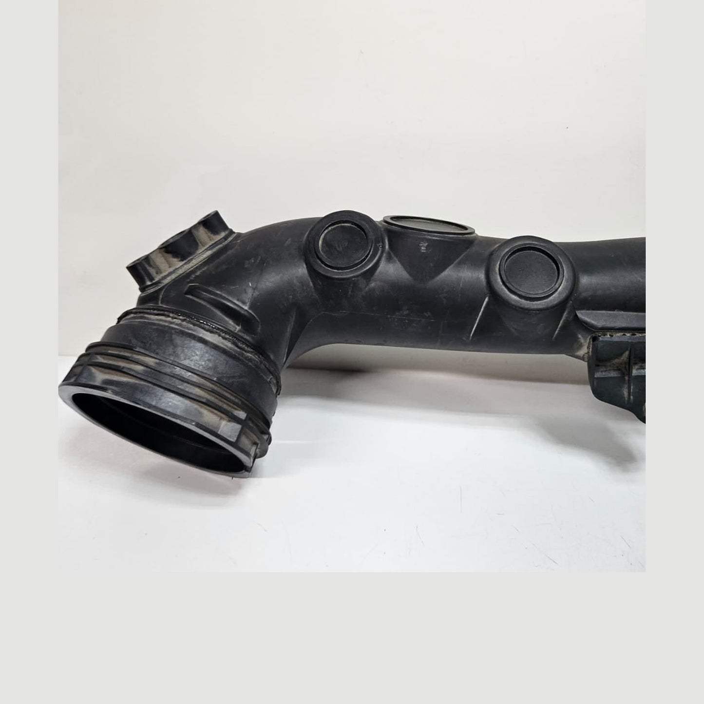 BMW 1 3 Series E82 E88 135i 335i N55 Engine Air Intake Hose 7599294