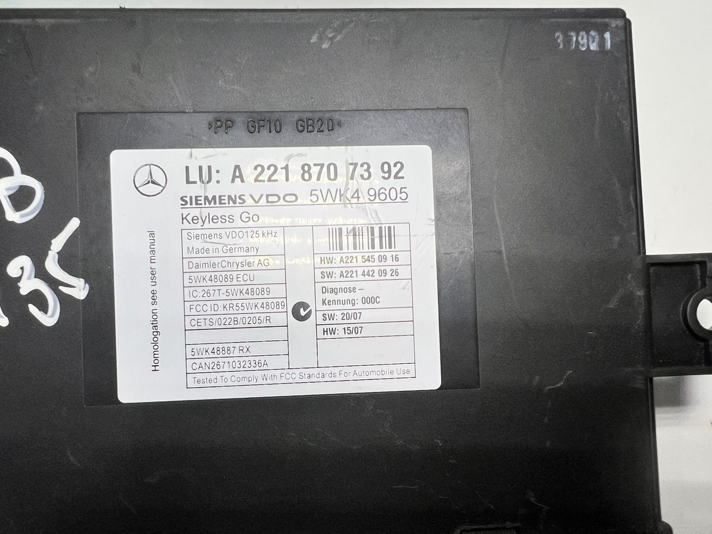 2007-2010 Mercedes-Benz W221 S-Class W216 Keyless Go Control Module A221 8707392