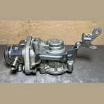 قم بتحميل الصورة إلى عارض الصور، 12-18 Mercedes W212 C300 M276 High Pressure Fuel Pump W/Housing A276 0700601 OEM