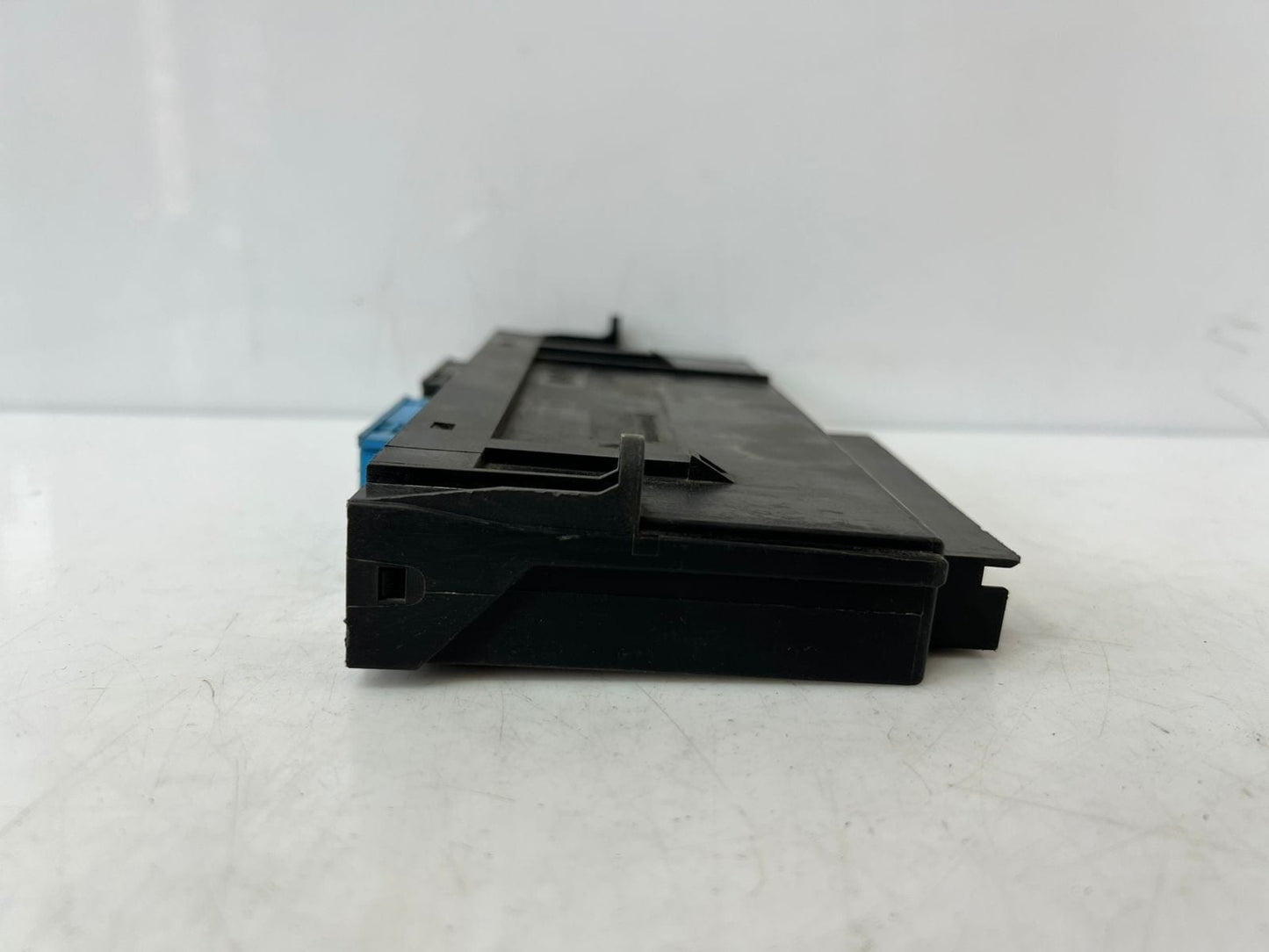 2007-2008 BMW E90 E91 E92 E93 BODY CONTROL MODULE Junction box 2 9176880