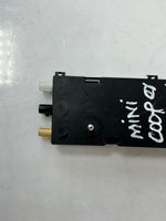 Bild in die Galerieansicht laden, 2011-16 Mini Cooper R60 Countryman Fm/Am Antenna Amplifier Diversity 9803855 OEM