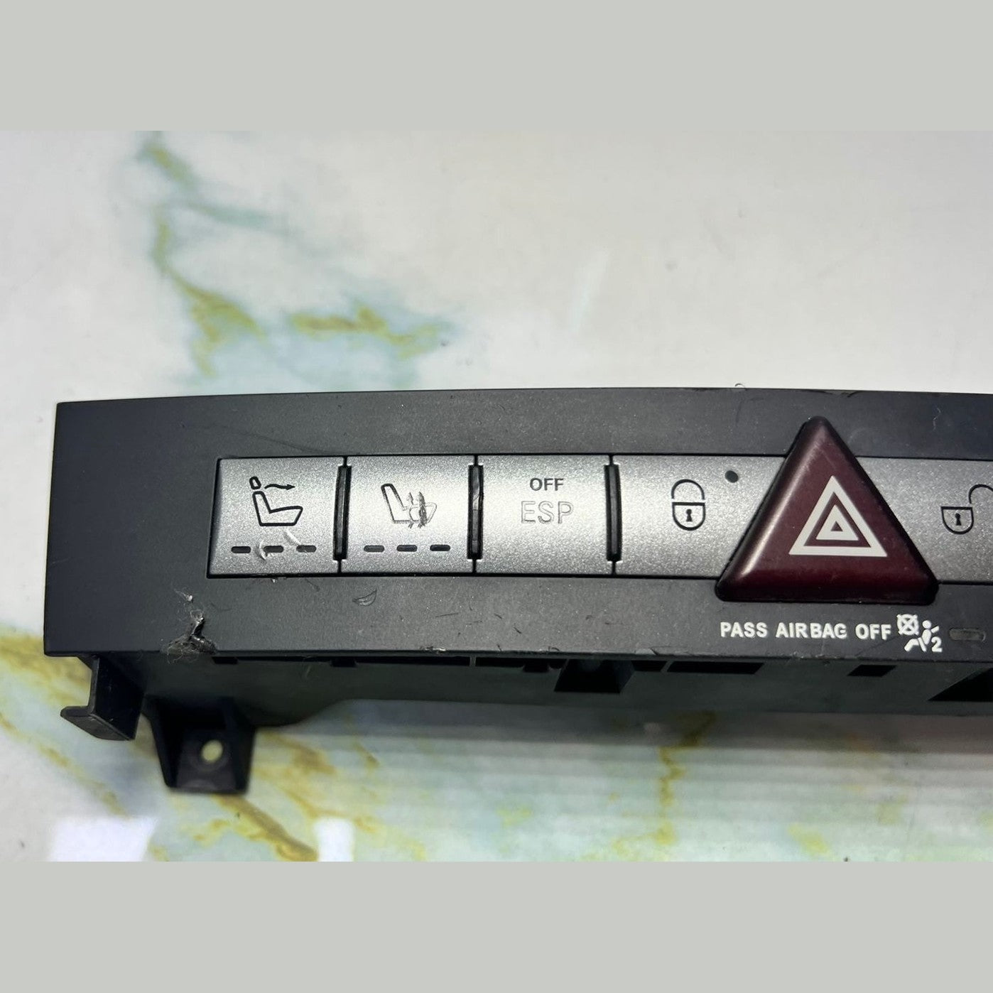 06-08 Mercedes-Benz SLK280 Dash Hazard Light Door Lock Switch A1718701010 R171