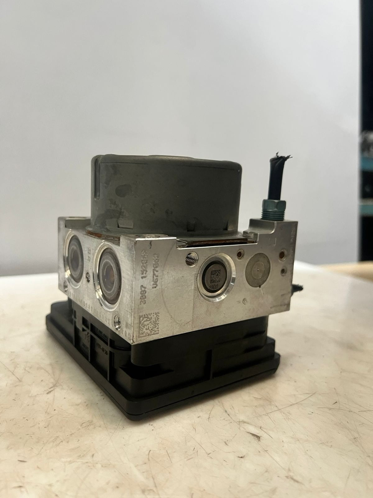 2016 Mini Cooper F55 F56 F57 Abs Anti-Lock Brake Pump Module Unit 6877106 OEM