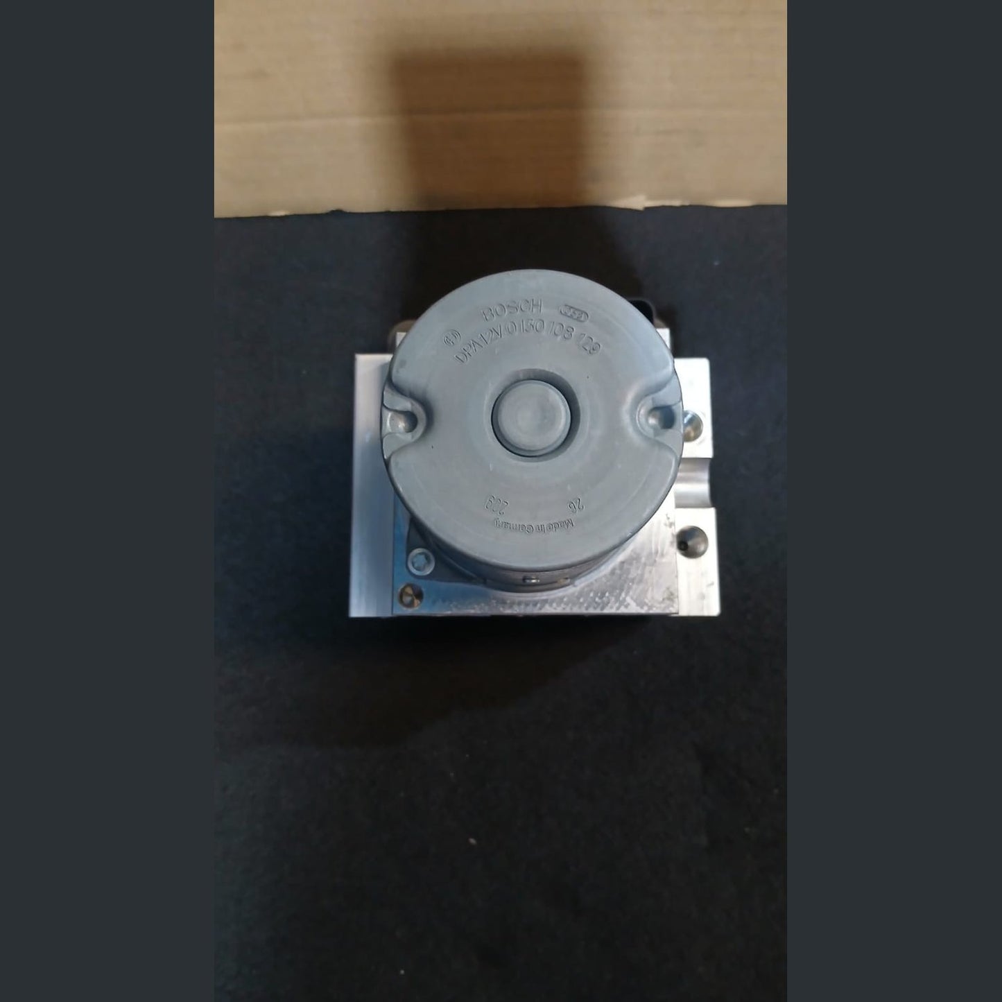 OEM BMW F01 / F02 ABS ANTI-LOCK BRAKE PUMP MODULE ECU P/N 6860149 6860150