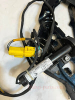 Load image into Gallery viewer, 2018 BMW 7 5 Series G30 G31 ENGINE BONNET Hood Hinge PASSENGER SIDE 7347407 OEM