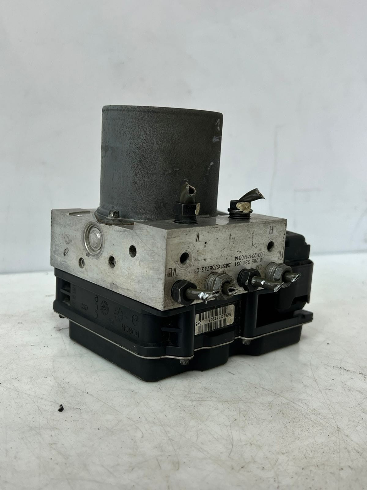 2004-2006 GENIUNE BMW 525i E60 E61 ABS Brake Pump Module 6768614 OEM