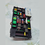 Bild in die Galerieansicht laden, 2019-2023 BMW X7 X5 G05 Rear Power Distribution Fuse Box 8706212 OEM