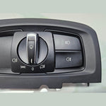 Bild in die Galerieansicht laden, BMW X5 F15 X6 F16 RHD Headlight Control Switch 6824888 OEM