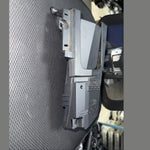 Bild in die Galerieansicht laden, Bmw 650 2010-2012 Convertible Roof Rod Mechanism Cover Rear Right 7278317