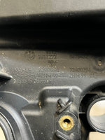 Bild in die Galerieansicht laden, BMW Cylinder Head Cover 7611277