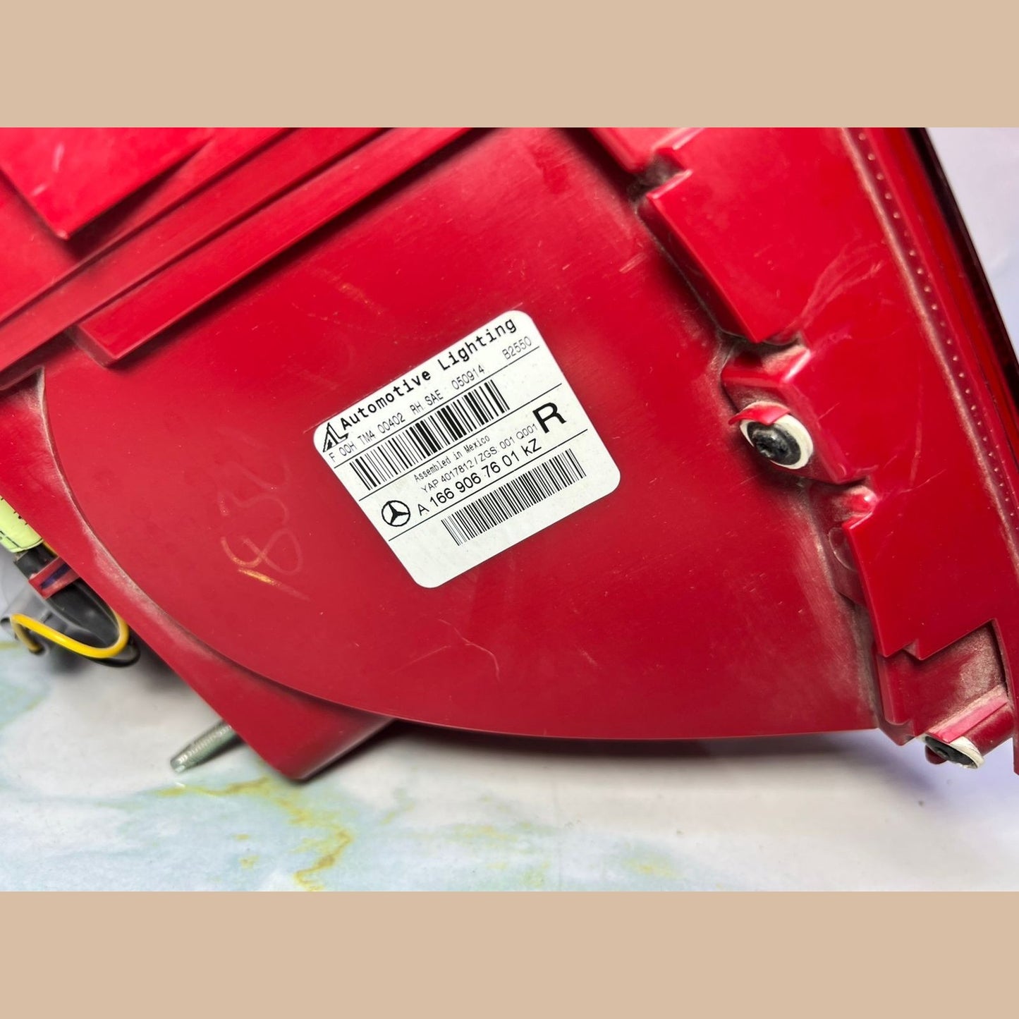 Mercedes W166 GL350 Rear Right Side LED Tail Light Brake Stop Lamp A166 9067601