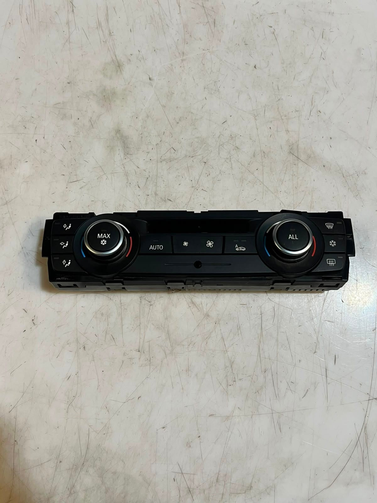 2010-2015 BMW X1 E84 E81 E82 E87 Air Conditioning Control Unit 9263303 OEM