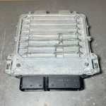 Bild in die Galerieansicht laden, 12-18 Mercedes W246 CLA GLA Engine Control Module Unit ECM ECU A270 9002100 OEM