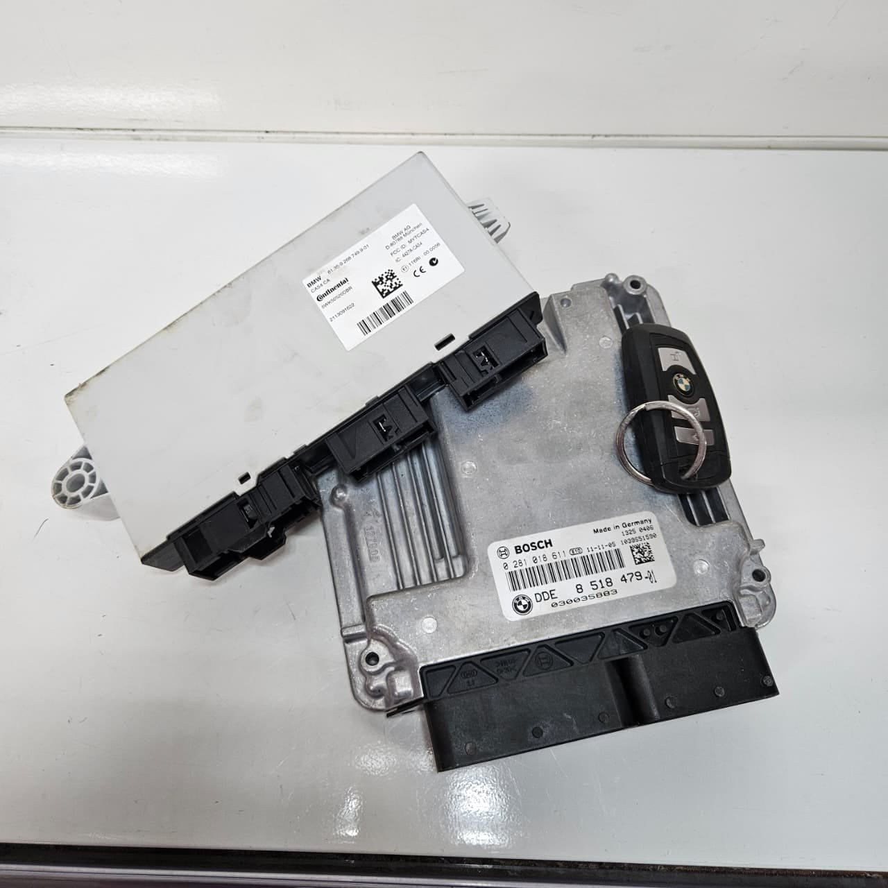 8518479 -2011-2017 BMW F25 X3 N57 Engine Control Unit DDE ECU Key Set