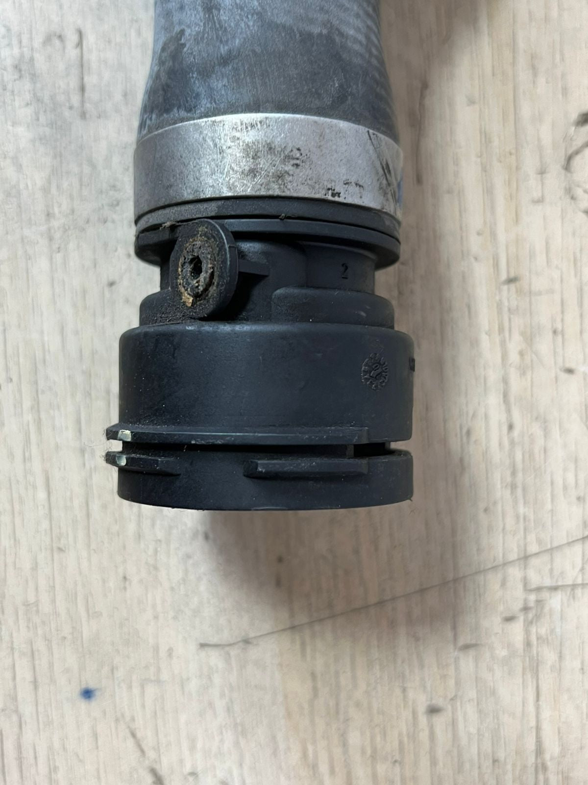 BMW 3 Series E90 E91 E92 E93 Engine coolant pipe Radiator Hose 17127531768