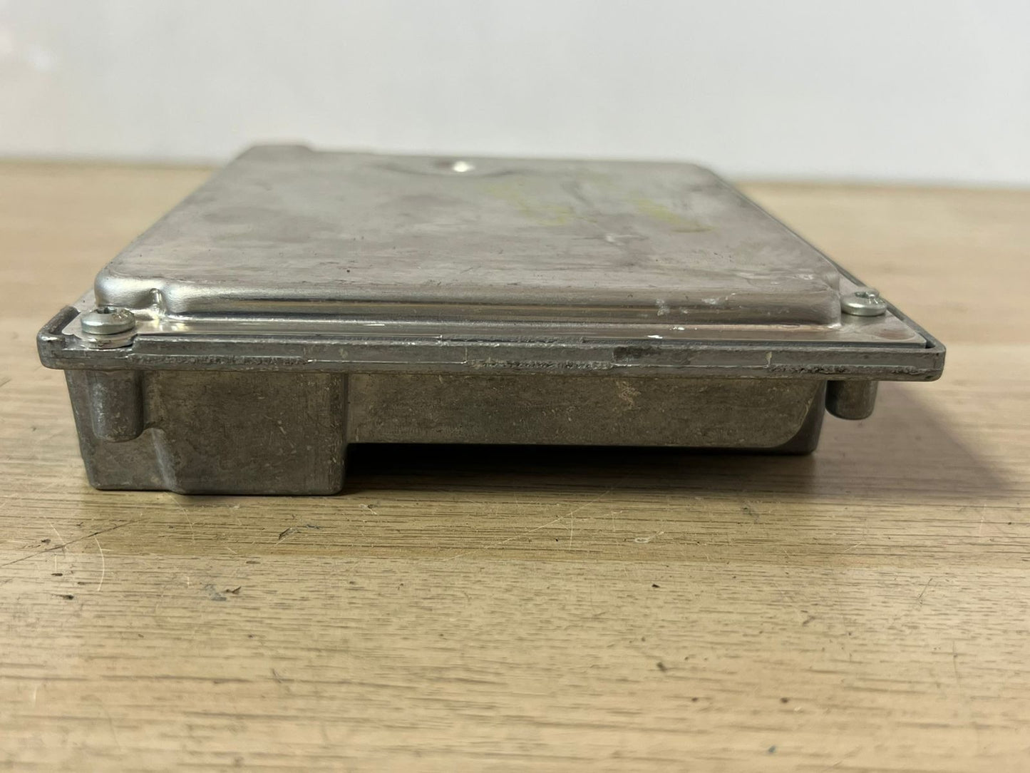 2004 5' E60 BMW 545i Engine Control Module 7540600 N62B44A ECU