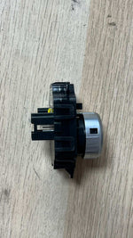 Bild in die Galerieansicht laden, BMW Engine Control Unit 8508169 KIT WITH CAS F02 730LD N57, E90 320D