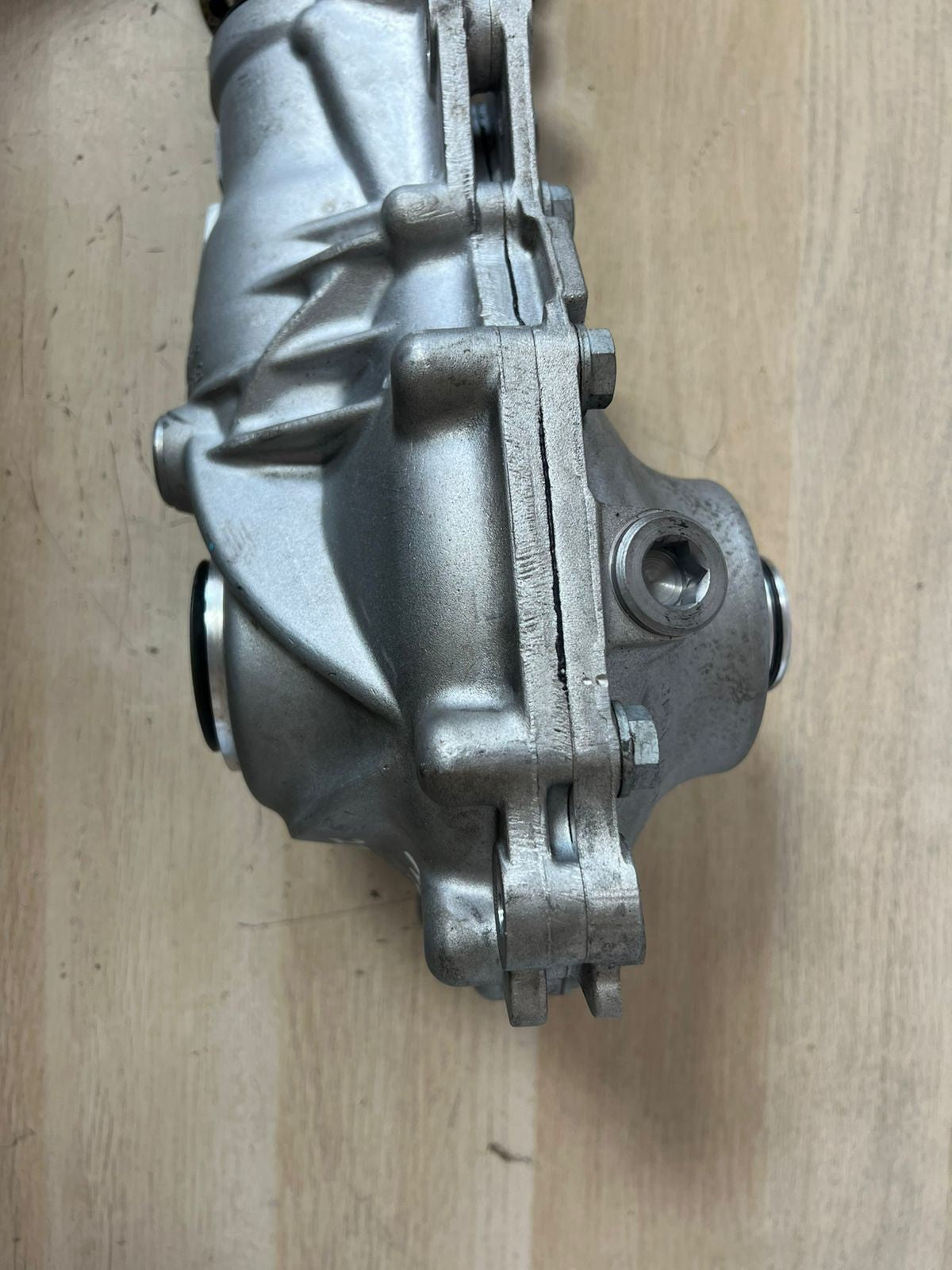 BMW Front Differential 8623110 2.81 ratio for BMW F22 F30 F32 F36 F25 F26 F02