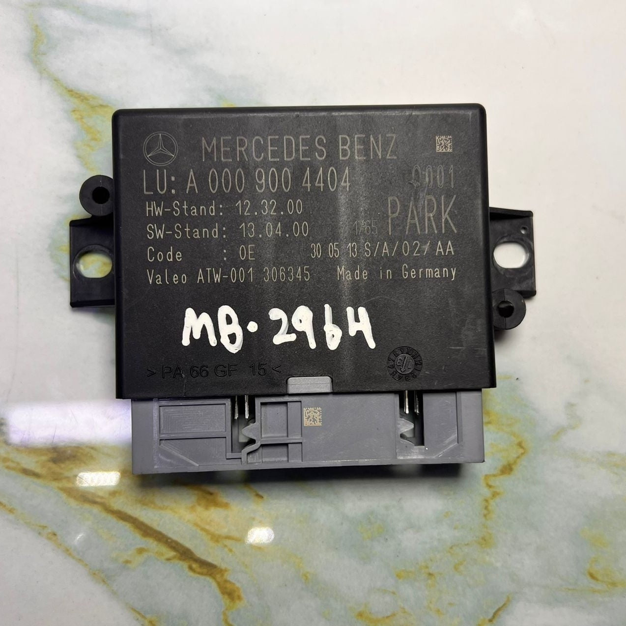 Mercedes-Benz Parking Control Module A 0009004404 E-Class W212, C-Class W205, S-