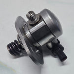 Bild in die Galerieansicht laden, 2020 BMW 750i xDrive G14 N63 High Pressure Fuel Pump 8648177 OEM